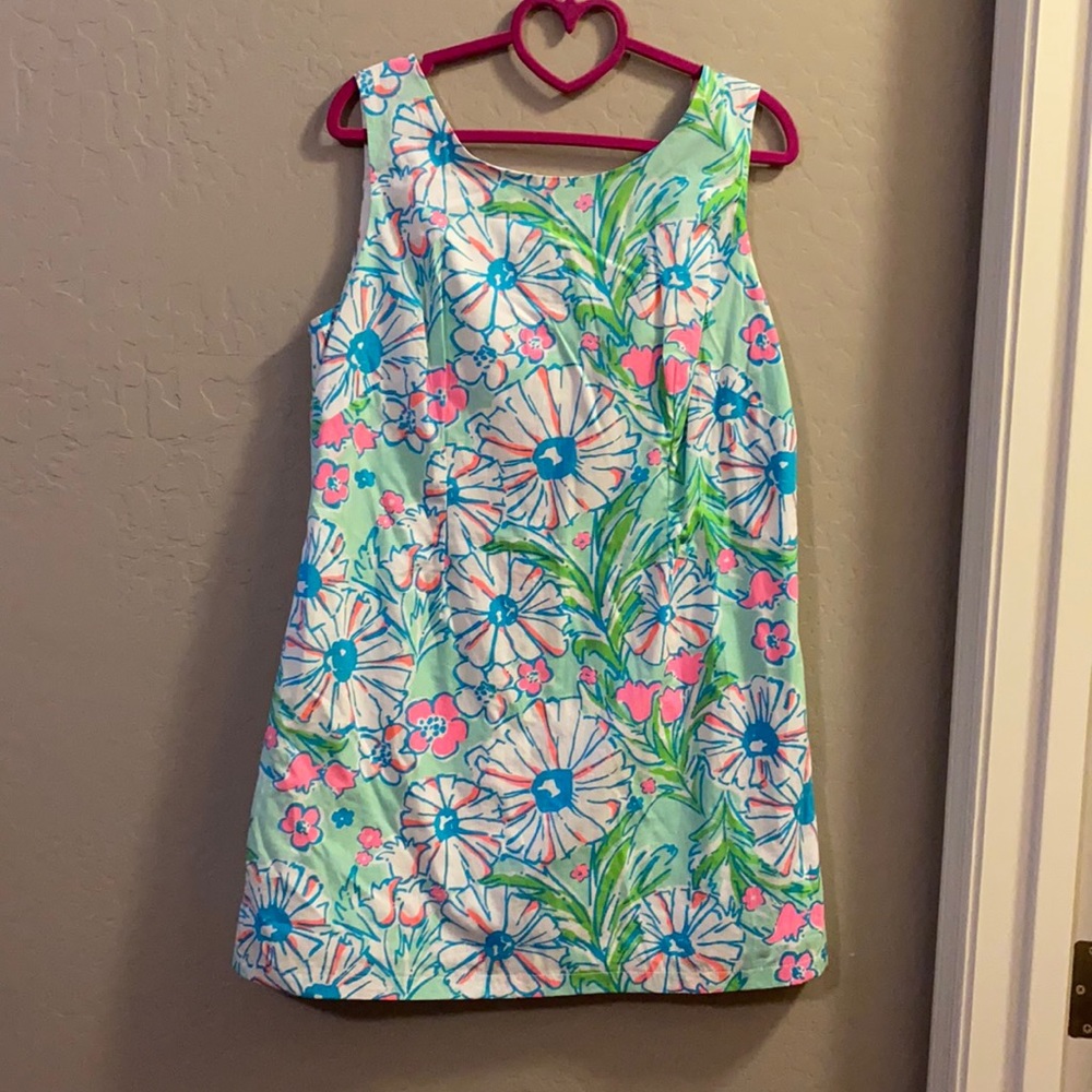 EUC Lilly Pulitzer Shift in Splish Splash 14